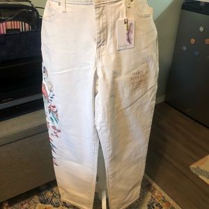 NWT - Jessica Simpson White Embroidered Jean SZ 31
